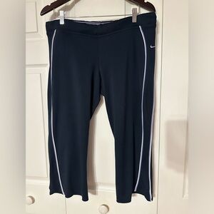 Nike capri size large